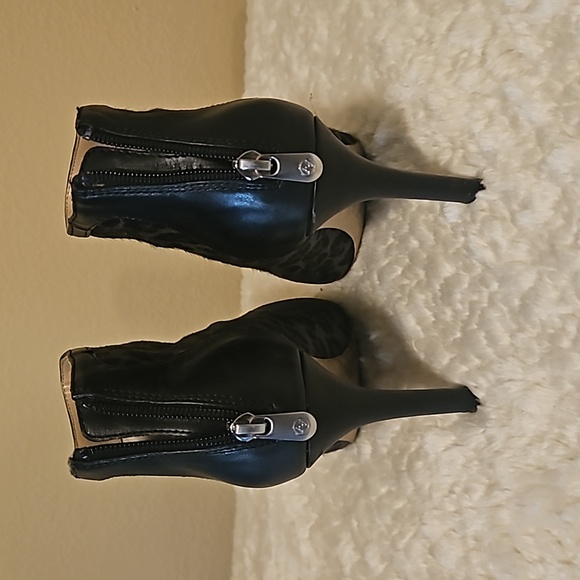 Adrienne Vittadini Leather Animal Print Ankle Boots 8.5 - Picture 3 of 8